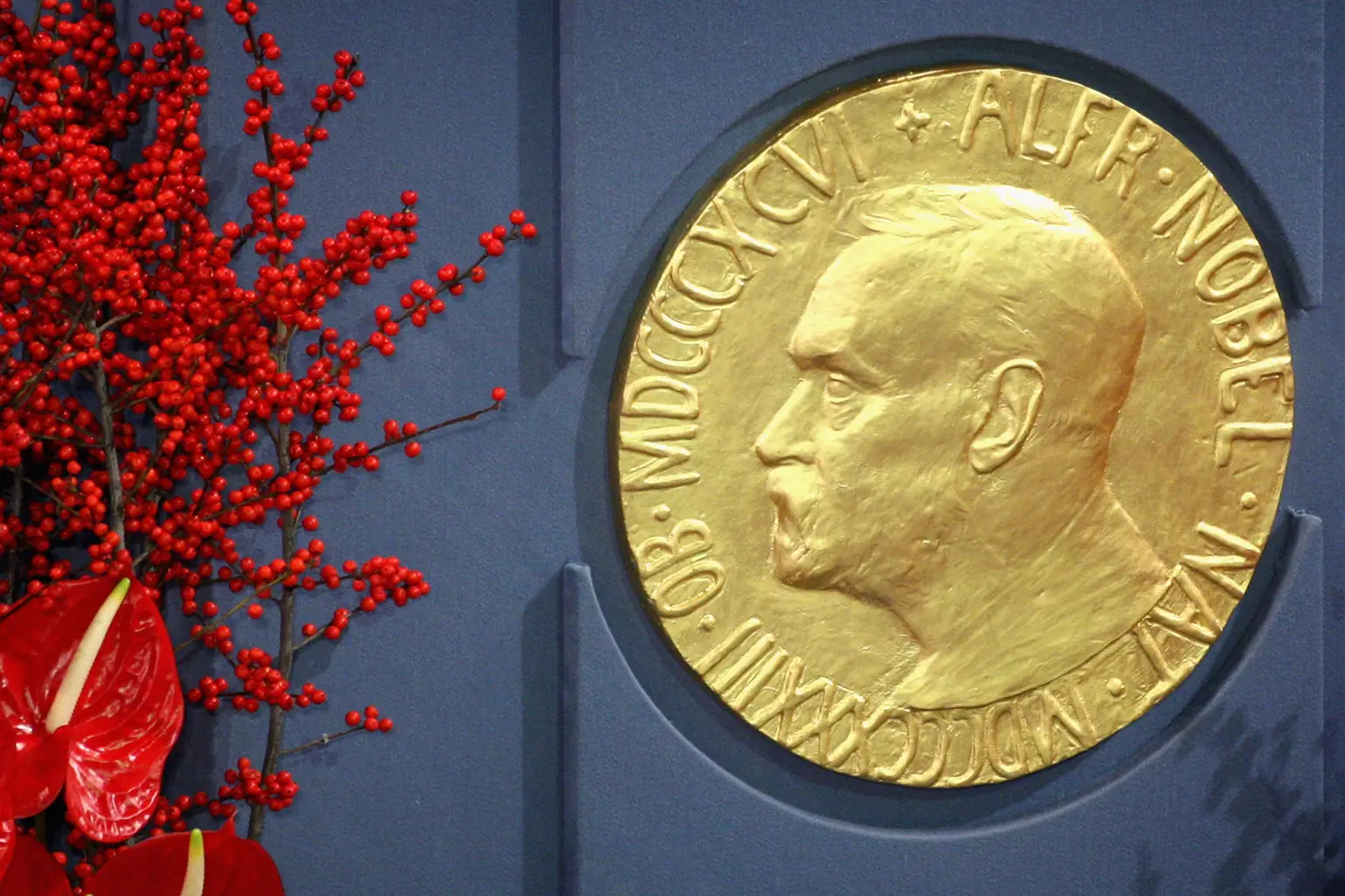 Literacka Nagroda Nobla – jak zapisywać nazwy nagród